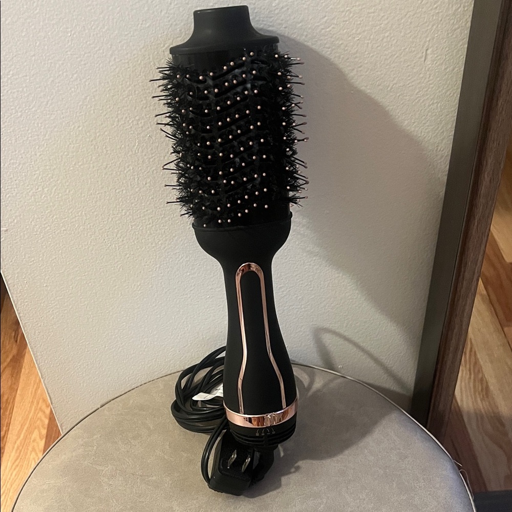 Hair dryer